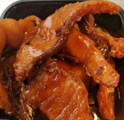 上海张记爆鱼 上海将平淡无奇的草鱼做出了令人惊艳口感 皮脆肉鲜