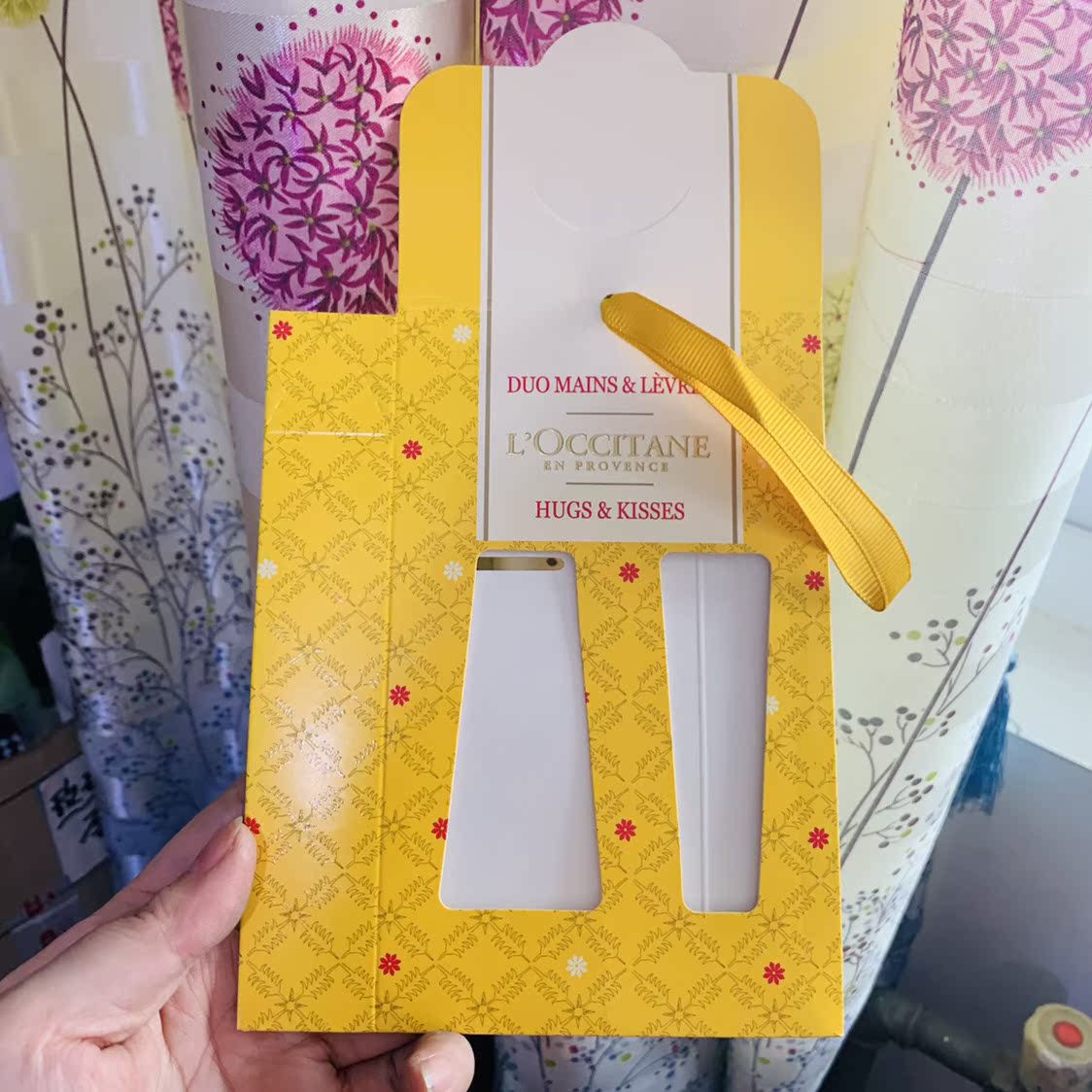 歐舒丹正品小號窗口禮袋11個 可裝2支30ml手霜/1個手霜1個唇膏在類目 辦公設備/耗材/相關服務, 包裝設備/標牌及耗材, 禮品袋/塑料袋中 - 來自Buy2taobao.com提供專業的淘寶代購服務