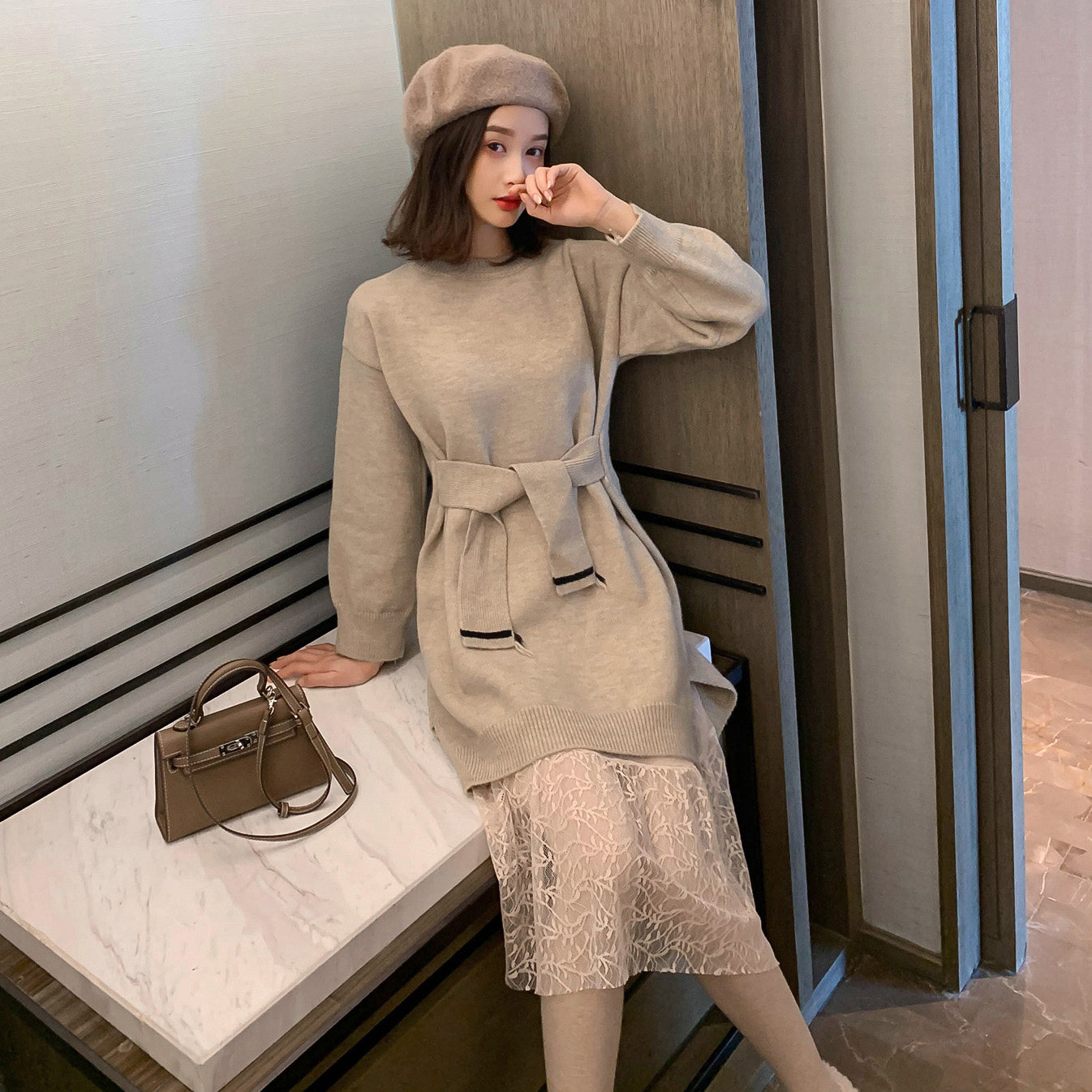 女2019冬季新款韩版慵懒风中长款套头毛衣配网纱裙两件套潮优惠券