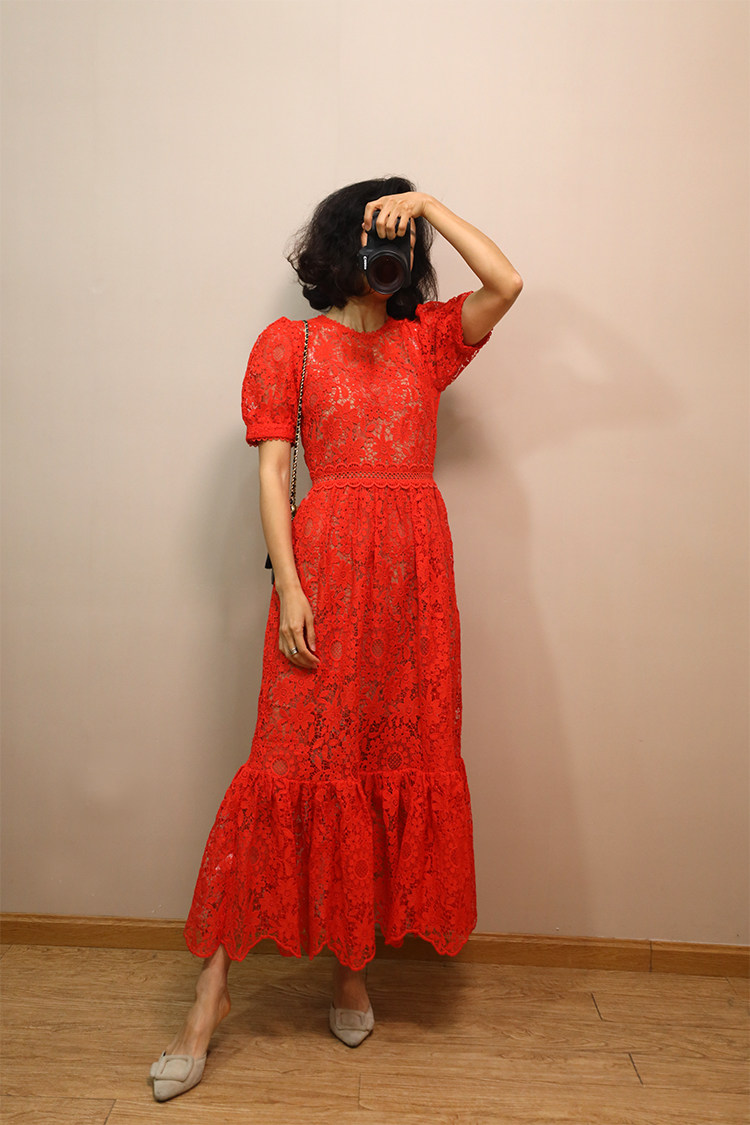 蕾丝红色连衣裙短袖