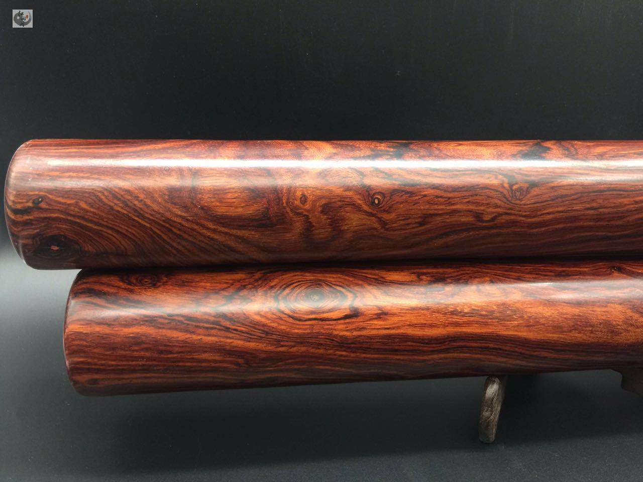 一对纹理非常养眼的老挝大红酸枝 风水摆件木柱工艺品(己结缘)