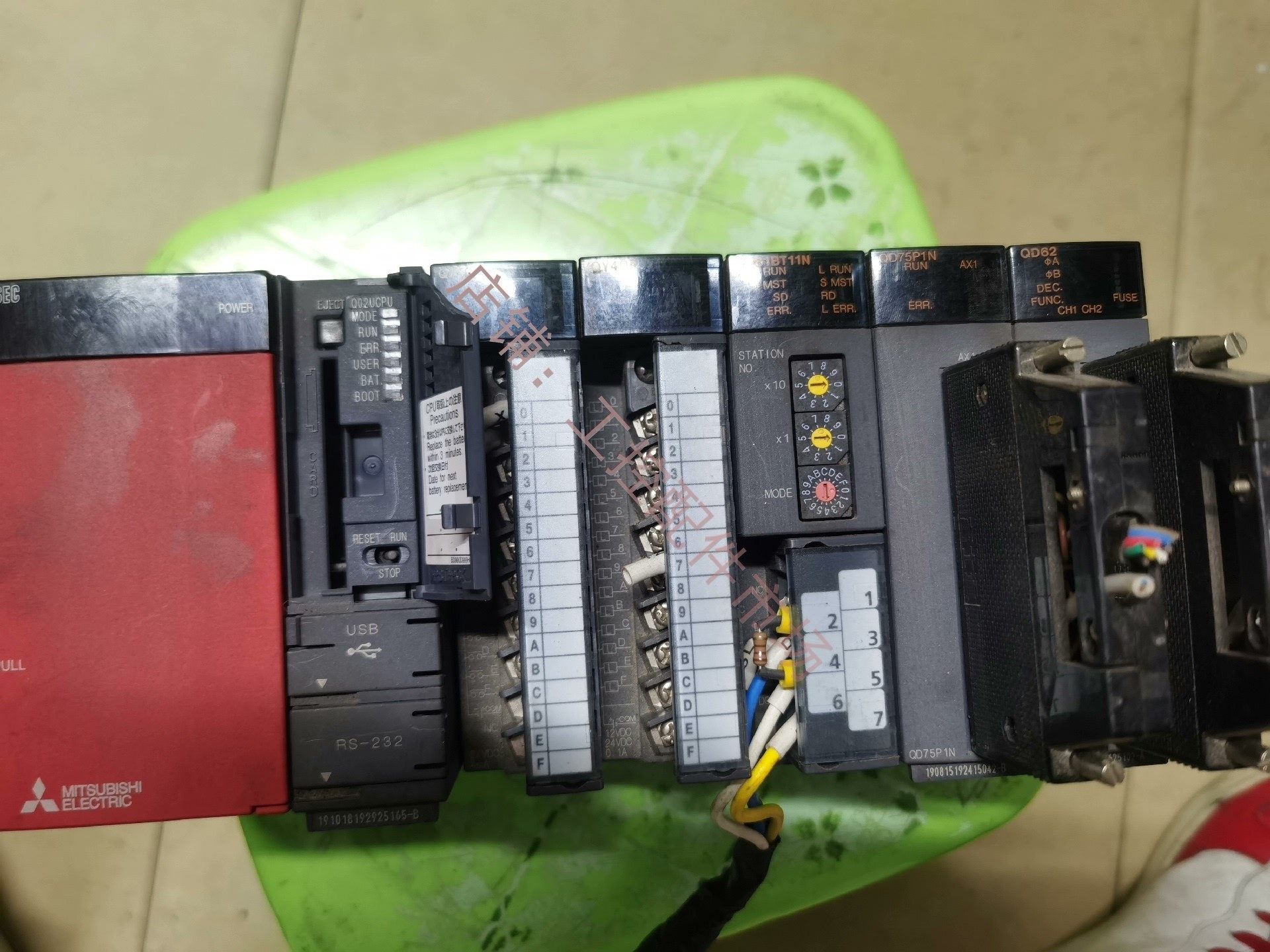 三菱plcq02ucpuqx40qy40pqj61bt11nqd75p1nqd62