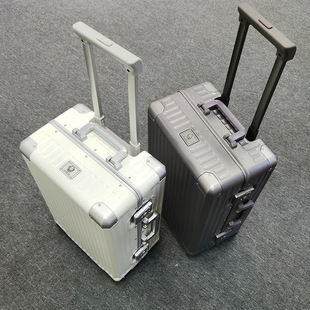漫游2018铝框行李箱日本静音万向轮旅行箱24登机箱20寸皮箱子