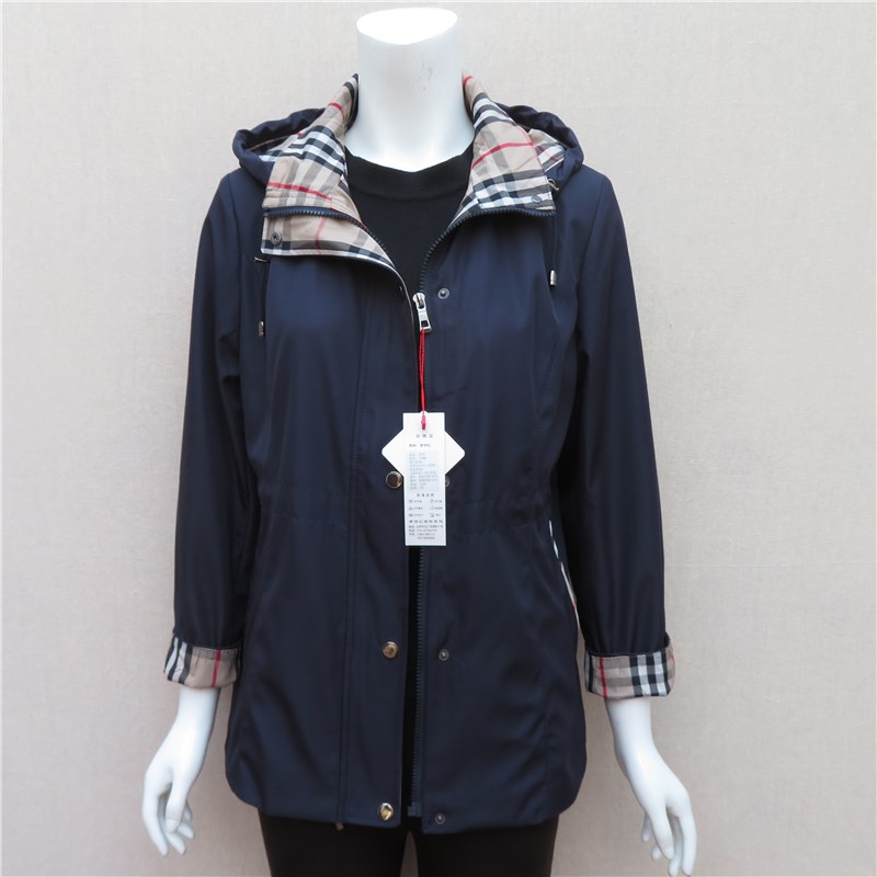 2020 new pattern Mom outfit coat Middle and old age Women's wear jacket Hooded Windbreaker Large leisure time Jacket coatin the Women's clothing/Boutique , Middle-aged women category - from Buy2taobao.com to provide professional Taobao agent buy service