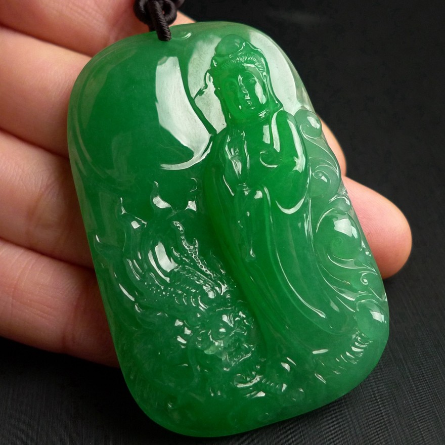 藏家首选 《乘龙观音》珍罕天然a货翡翠满绿大挂件 45.93g