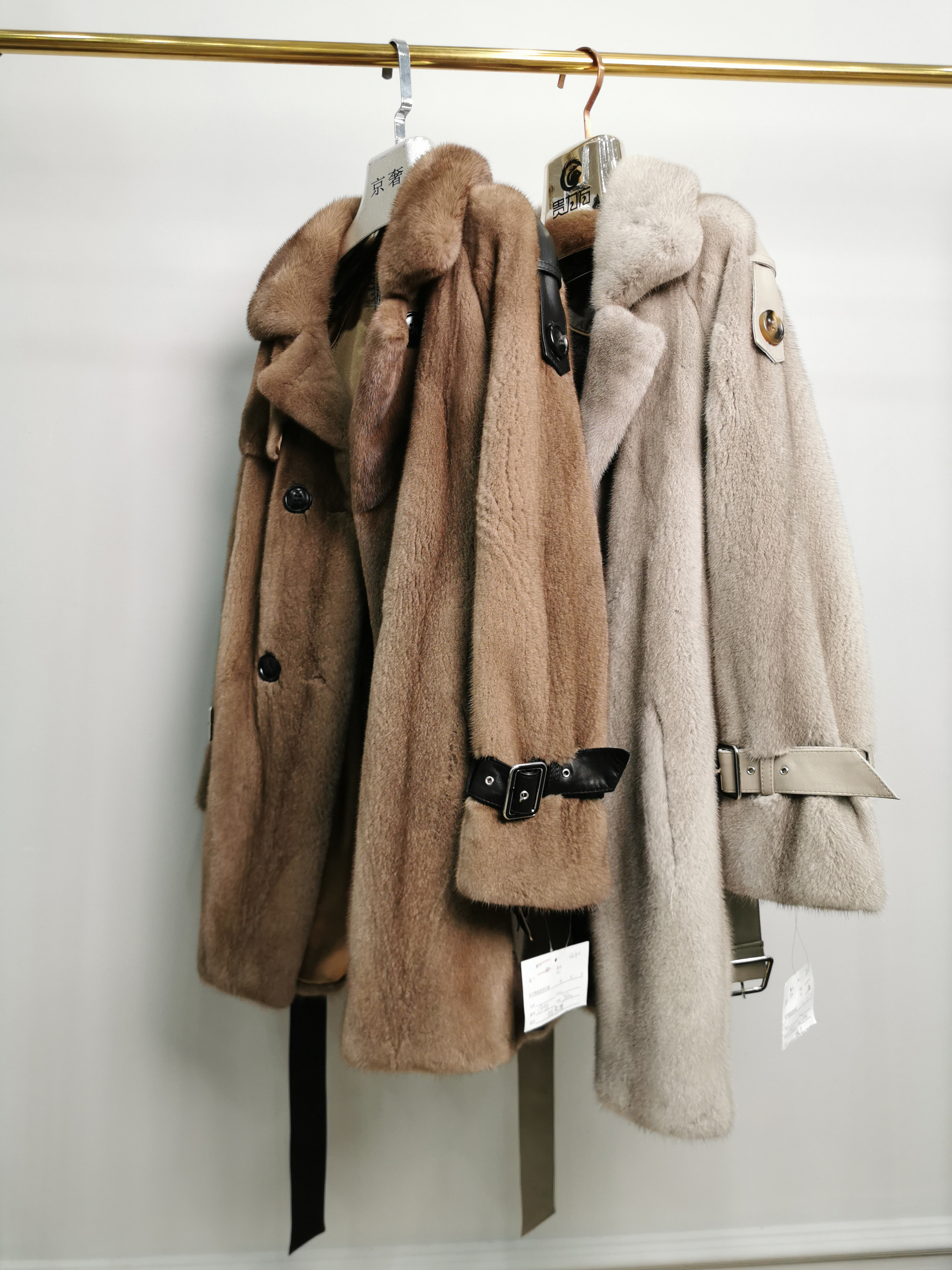 春晓家丹麦皇冠天鹅绒双排扣中长款气质风衣版女式水貂皮草外套