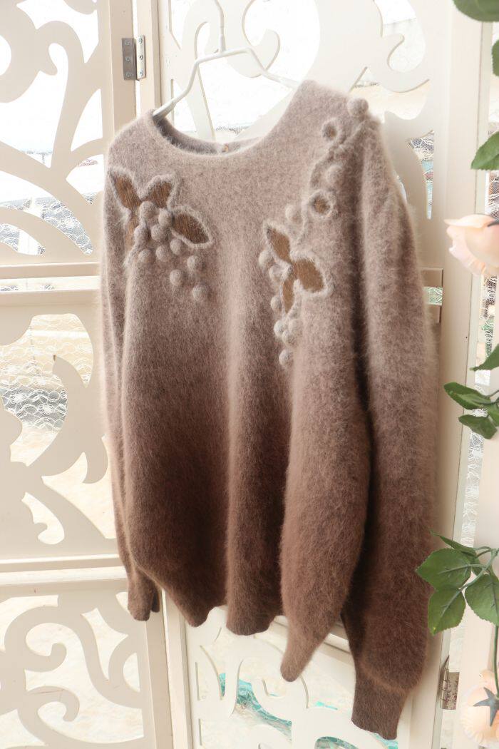 咖色渐变色手工立体球球葡萄图案超仙美个性宽版套头毛衣兔毛2