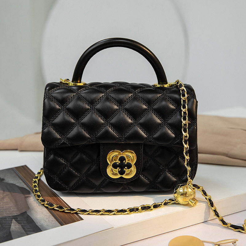 2022新品斜跨包包四叶草手提小方包小香风链条包百搭网红单肩女包