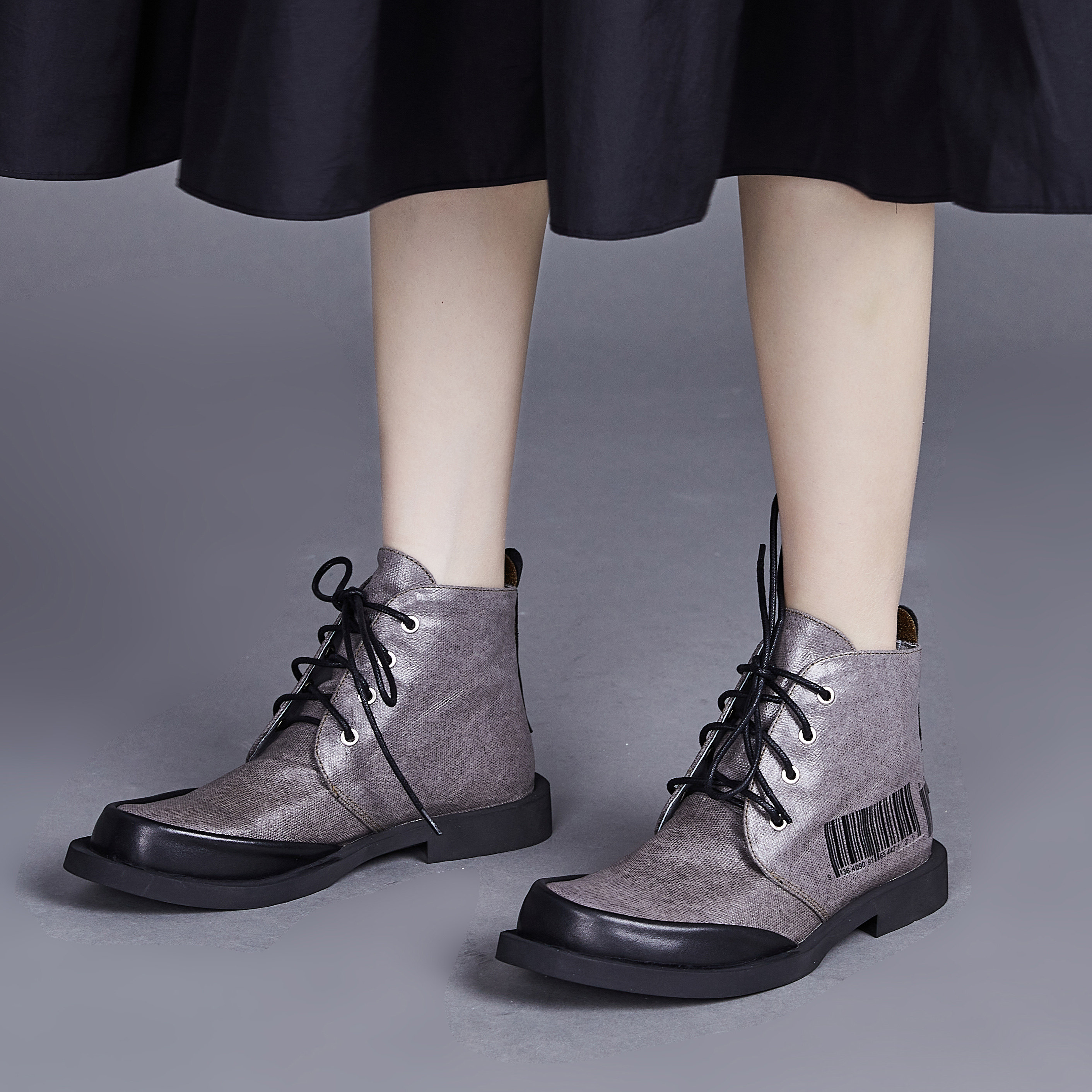 素人愫向同款过胶帆布拼接牛皮高帮女鞋马丁靴女新款高腰鞋潮鞋女