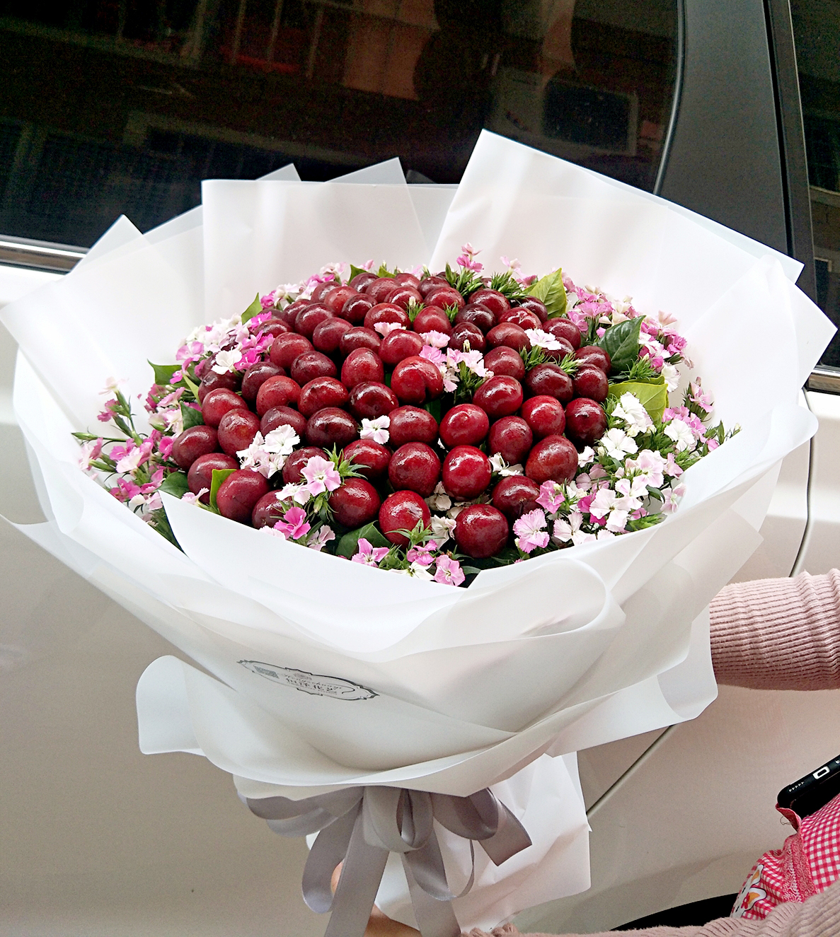 榴莲水果花束_情人节车厘子花束深圳同城配送奶油草莓花束榴莲水果