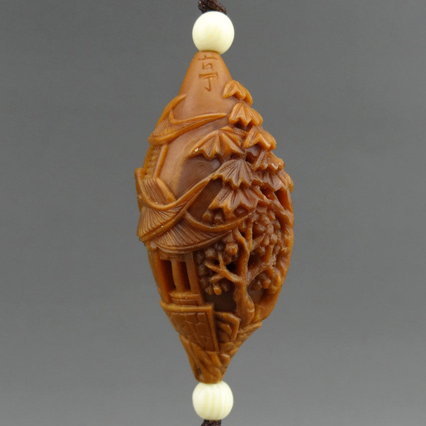 核雕名家顾林华作品《沧浪亭》