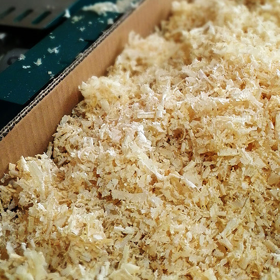 仓鼠木刨花木屑处理宠物排泄物呕吐物油污锯末种花清洁用刨花木屑