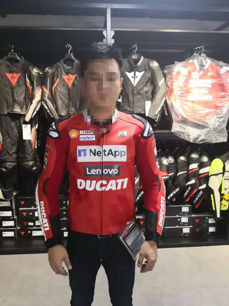 现货Ducati A星 Replica MotoGP 杜卡迪19款GP限量款皮衣在类目 摩托车/装备/配件, 摩托车骑士装备, 赛车服中 - 来自Buy2taobao.com提供专业的淘宝代购服务
