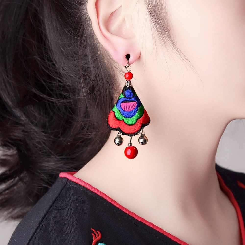 民族风复古饰品耳坠女式装饰舞蹈演出手工刺绣布艺耳环耳夹yc389