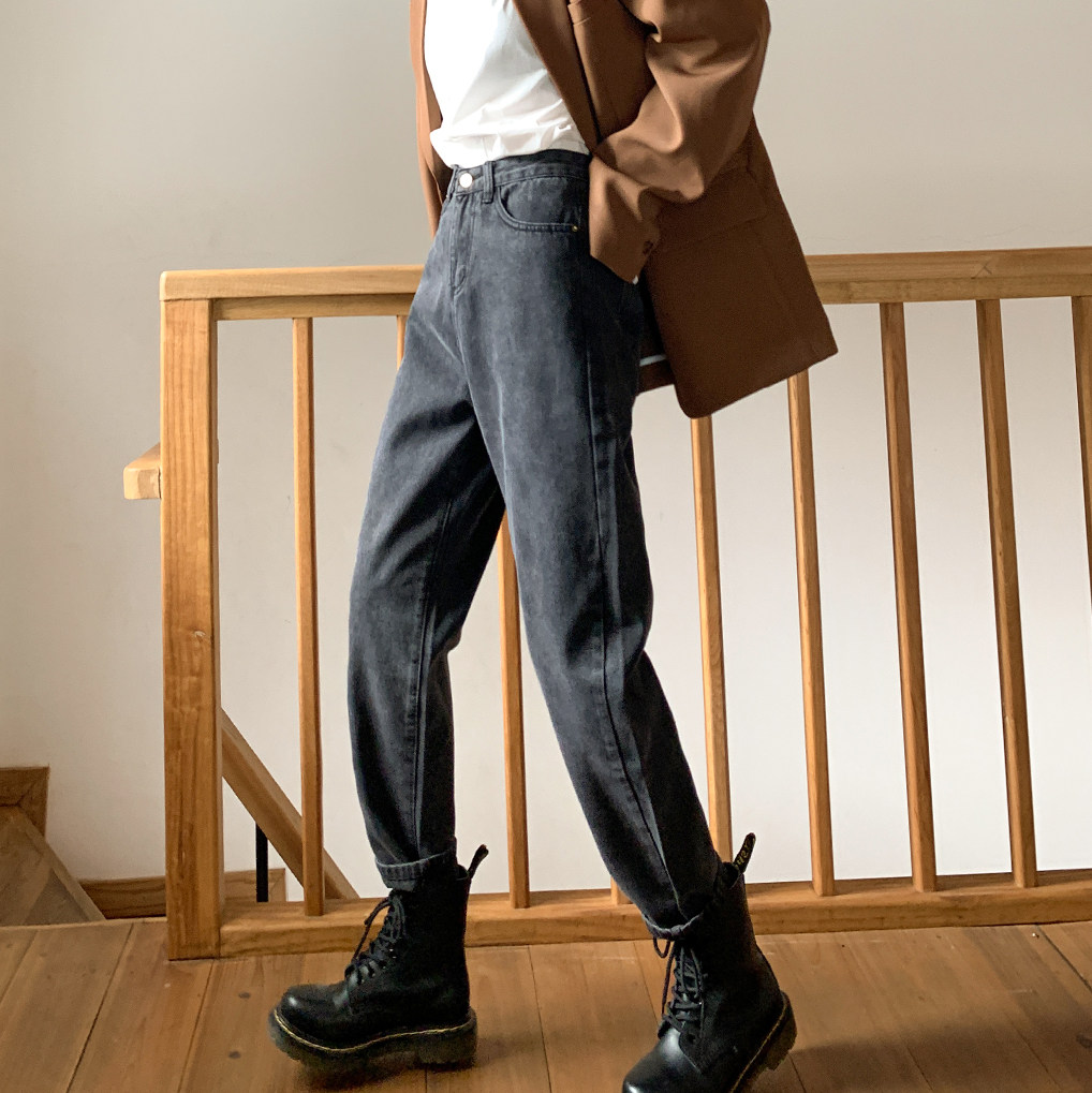 配马丁靴的裤子女胖mm显瘦200斤垂感加绒阔腿裤大码牛仔裤秋冬潮