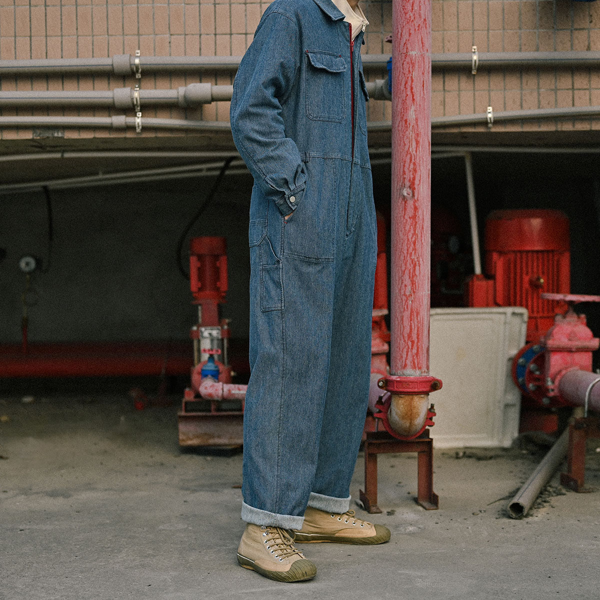 兔美式复古休闲服套装潮男宽松连体裤男士牛仔长裤休闲连体衣优惠券