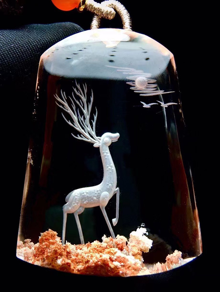 天然白水晶彩幽灵雕刻内雕阴雕梅花鹿吊坠一鹿有你男女挂件项链