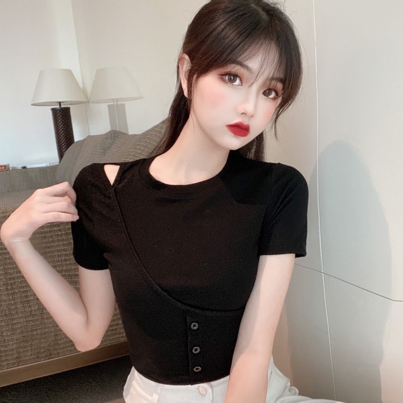 实拍2021短袖露肩修身短款t恤上衣女网红ins超火露脐镂空设计感