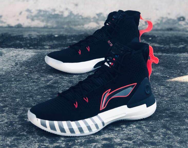 李宁篮球专业比赛鞋驭帅13中高帮星战联名运动比赛鞋abap075095