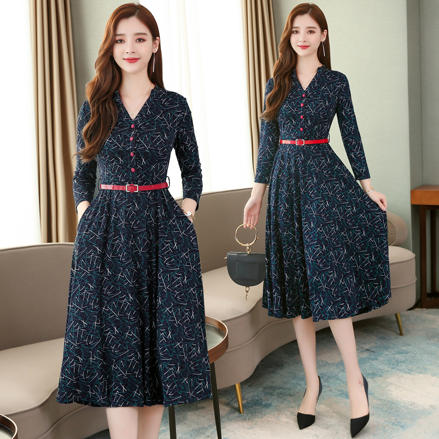 实拍秋装新款春秋长袖收腰有女人味小碎花针织连衣裙女长裙