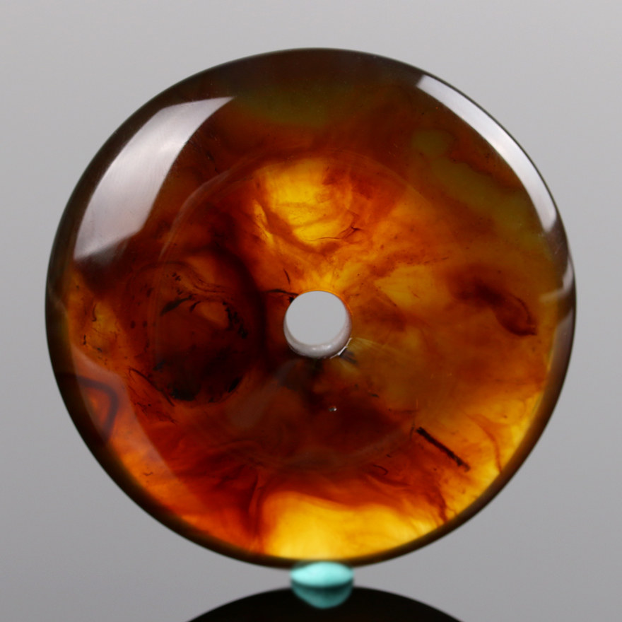 68克 58.8mm 大颗天然精品通透琥珀平安扣挂件 天然纹路