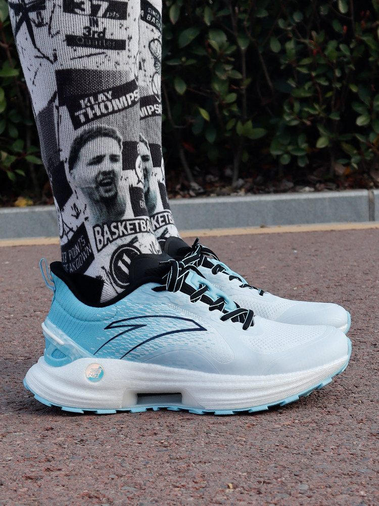 安踏23年春款奥运冠军创跑3代氮科技专业跑鞋男运动鞋 112315580