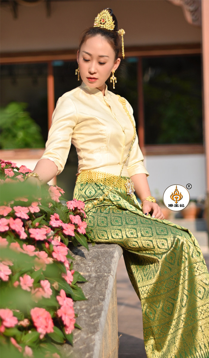 傣王妃服饰泰国面料工作制服套装女立领中袖筒裙茶楼会所楼盘服装