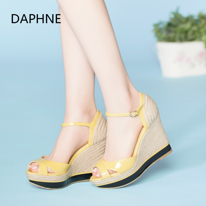 Daphne/達芙妮女鞋清倉涼鞋女夏厚底坡跟編織一字扣魚嘴高跟涼鞋