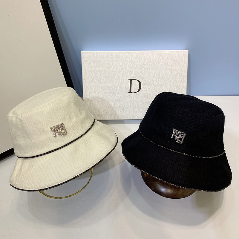 韩国定制水钻字母wang渔夫帽子女网红秋冬新款显脸小百搭平顶帽潮