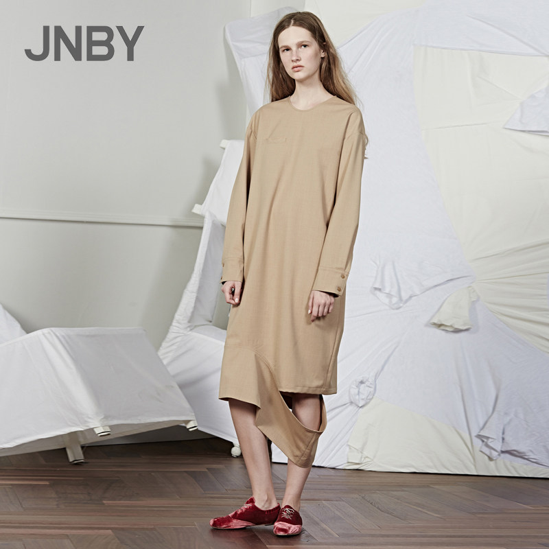 jnby/江南布衣女装2018春夏季新品不规则女长袖连衣裙5hb50295_4折现