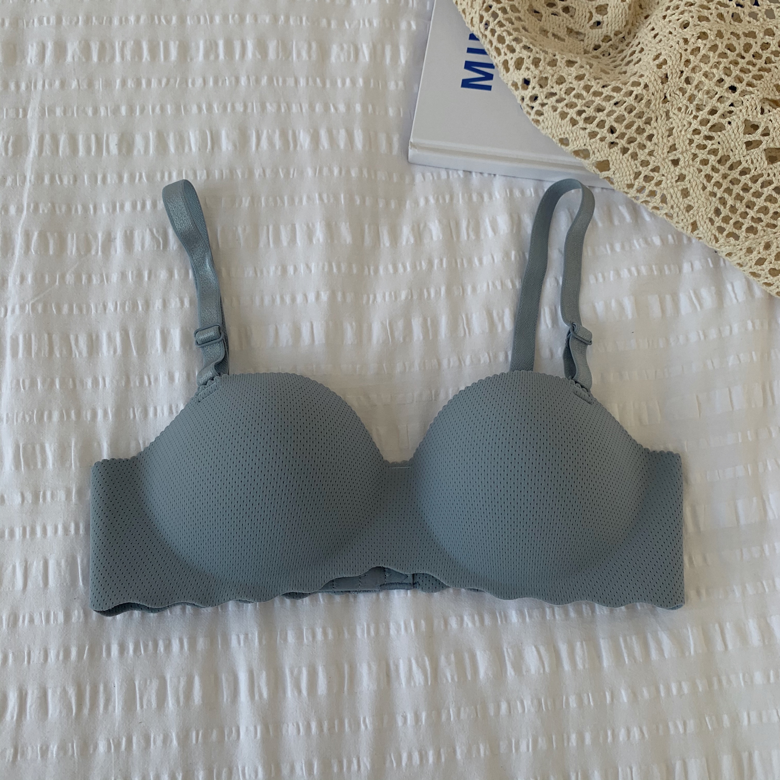 k100实价实拍 韩版糖果色无痕文胸无钢圈聚拢小胸罩内衣