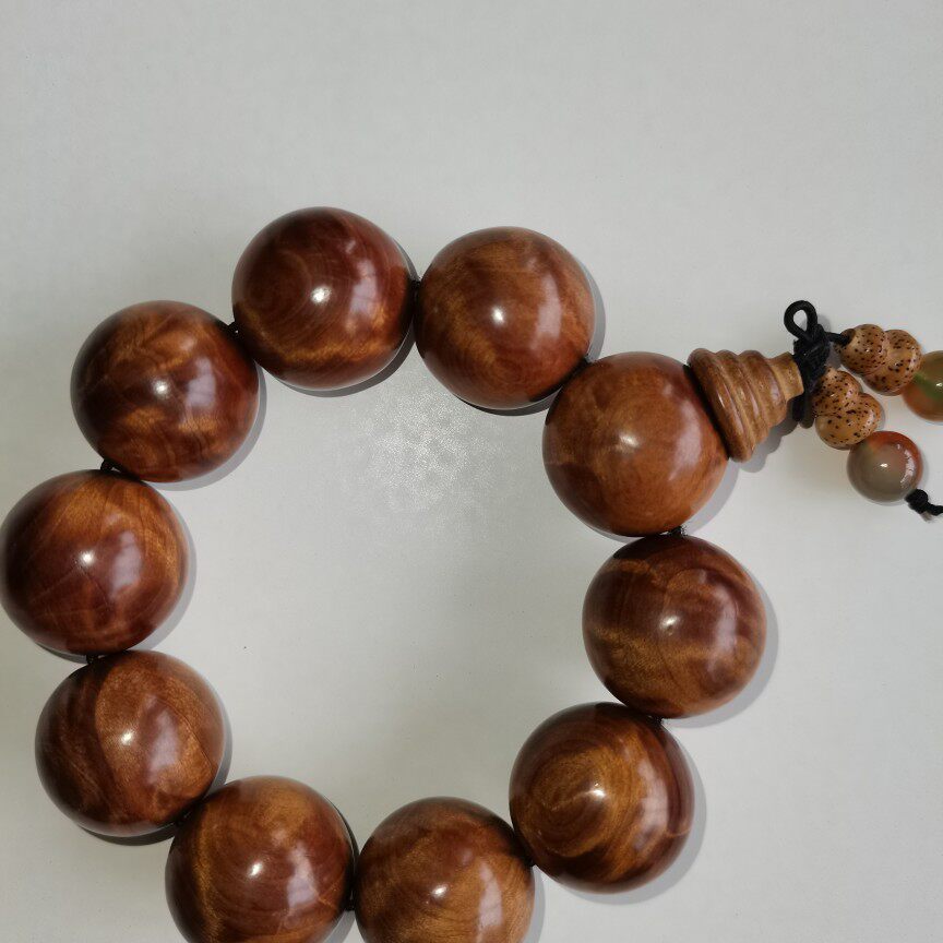 香柏木老珠子25㎜包浆佛珠手串已售   ￥688 ￥688