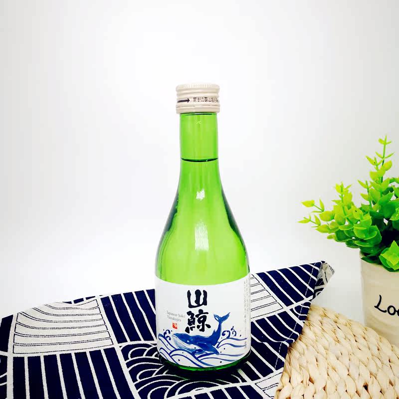 日本原瓶进口山鲸特选清酒上选纯米清酒大瓶甜口酒300ml甘口呆萌_9折