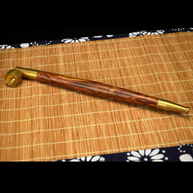 精品黄花梨烟杆 纹理好 配件均为纯铜