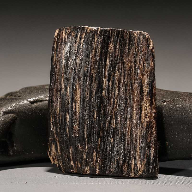 木之森沉香雕件佛件臻品专场 木之森 沉水方牌 达拉干油密老料沉香4.