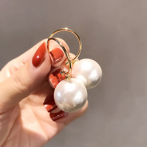 大珍珠吊坠耳环个性图片