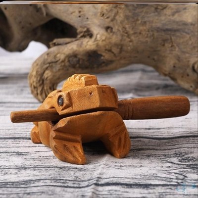 泰国招财蛙木制木雕实木蛤蟆木头青蛙蟾蜍会叫儿童玩具发声摆件