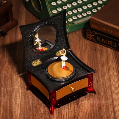 音乐盒八音盒女生旋转浪漫图片