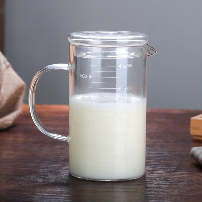 家用加厚带盖玻璃带厨房烘焙量杯牛奶杯烧杯计量杯刻度加热量水杯