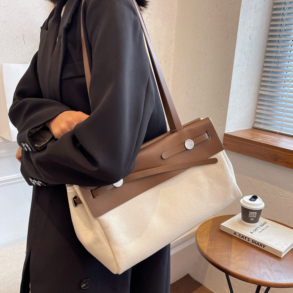 日系上班通勤帆布包女2022新款潮文艺轻便公文包百搭大容量单肩包