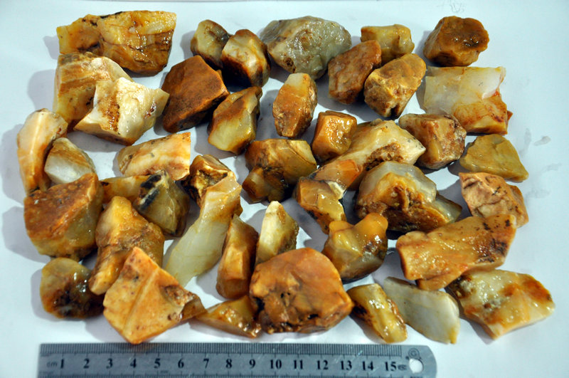 40块黄蜡石养龟晒龟台晒龟石养鱼石鱼缸水族观赏石造景石在类目 珠宝/钻石/翡翠/黄金, 其他天然玉石, 黄龙玉(新), 珠宝奇石中 - 来自Buy2taobao.com提供专业的淘宝代购服务