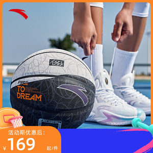 安踏篮球图片