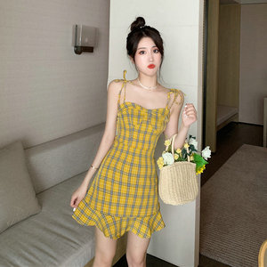 European and American Vintage Yellow Plaid shoulder lace up waist hem Ruffle edge thin suspender dress skirt