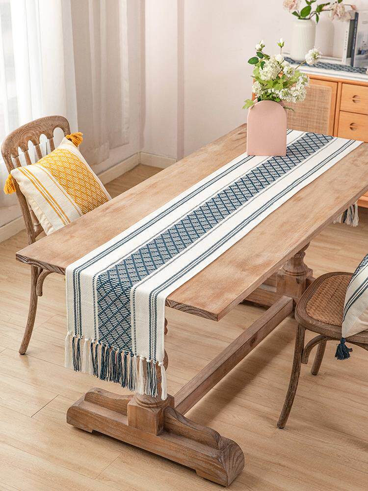 新年春节北欧餐桌桌旗红色简约现代布艺长条桌布美式轻奢桌旗布