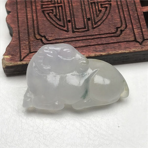 简安翡翠毛货冰种飘花生肖牛翡翠挂件天然a货小巧精致男女款玉坠