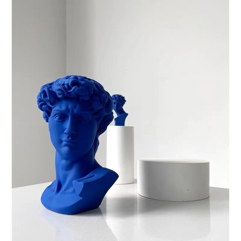 北欧树脂克莱因蓝色大卫头像维纳斯阿波罗雕塑简约高级感人物摆件