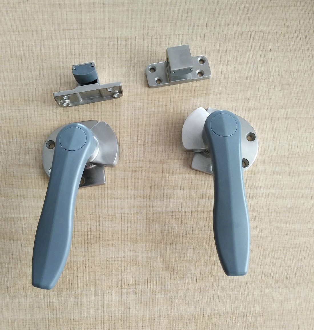 Industry Ovens seal up handle equipment spinning Stainless steel Door handle HS-L200 Shun Hing Packing Door lockin the Hardware/Tool , Electrical Hardware , Electric equipment , Industrial ovens category - from Buy2taobao.com to provide professional Taobao agent buy service