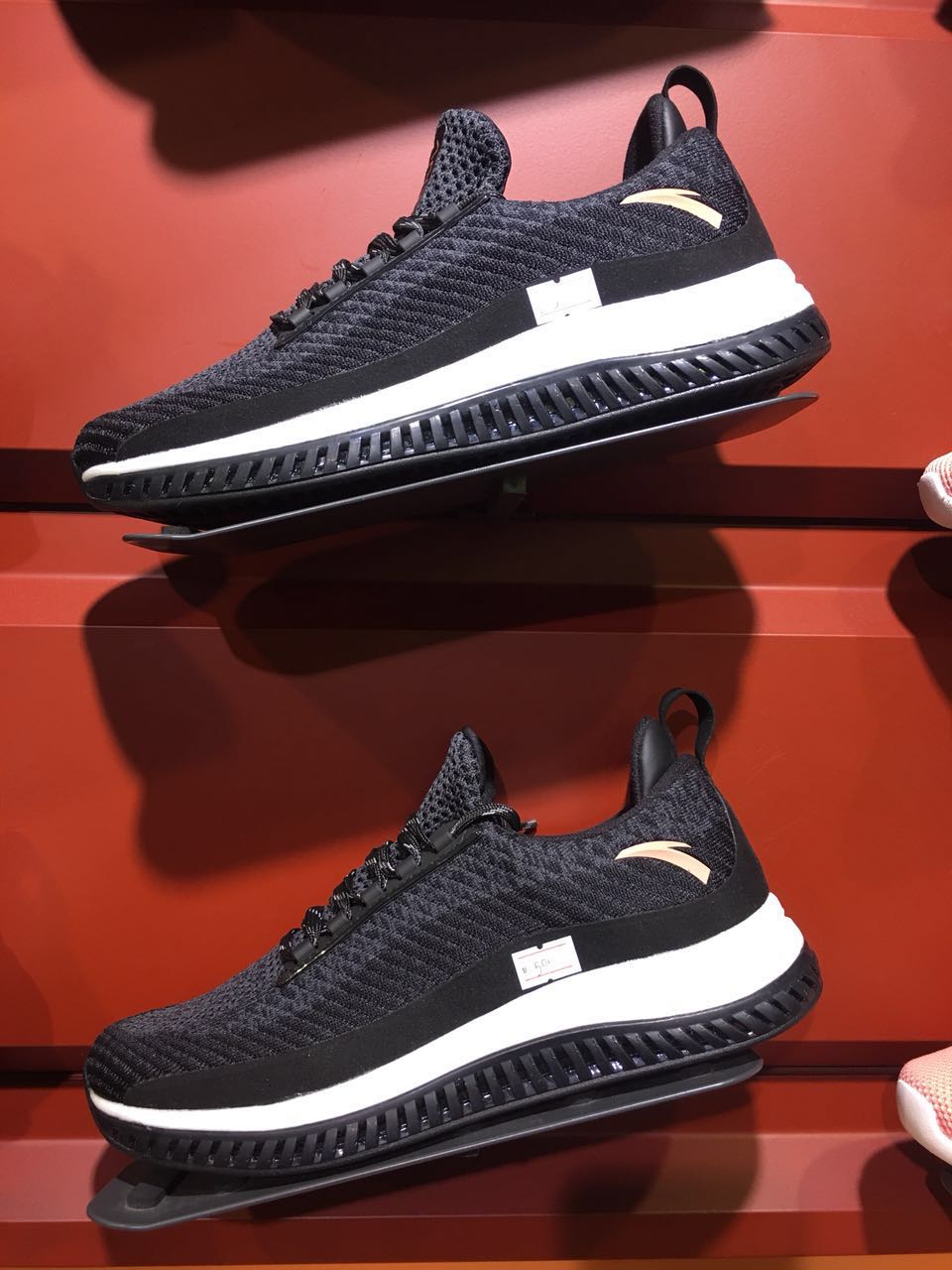 安踏女鞋跑步鞋冬季正品