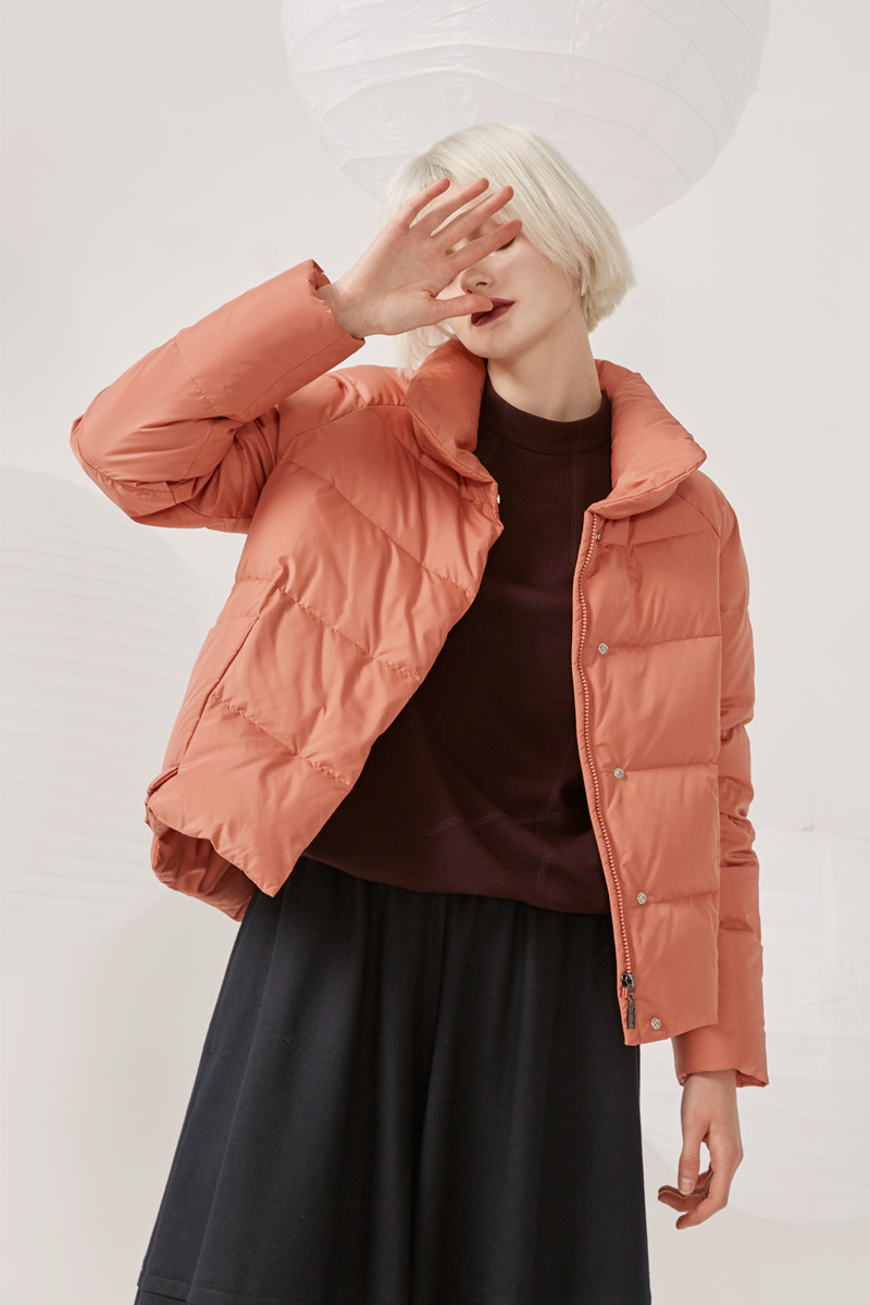 xinsilu新思路女装专柜冬装时尚休闲立领彩色面包服短款女羽绒服