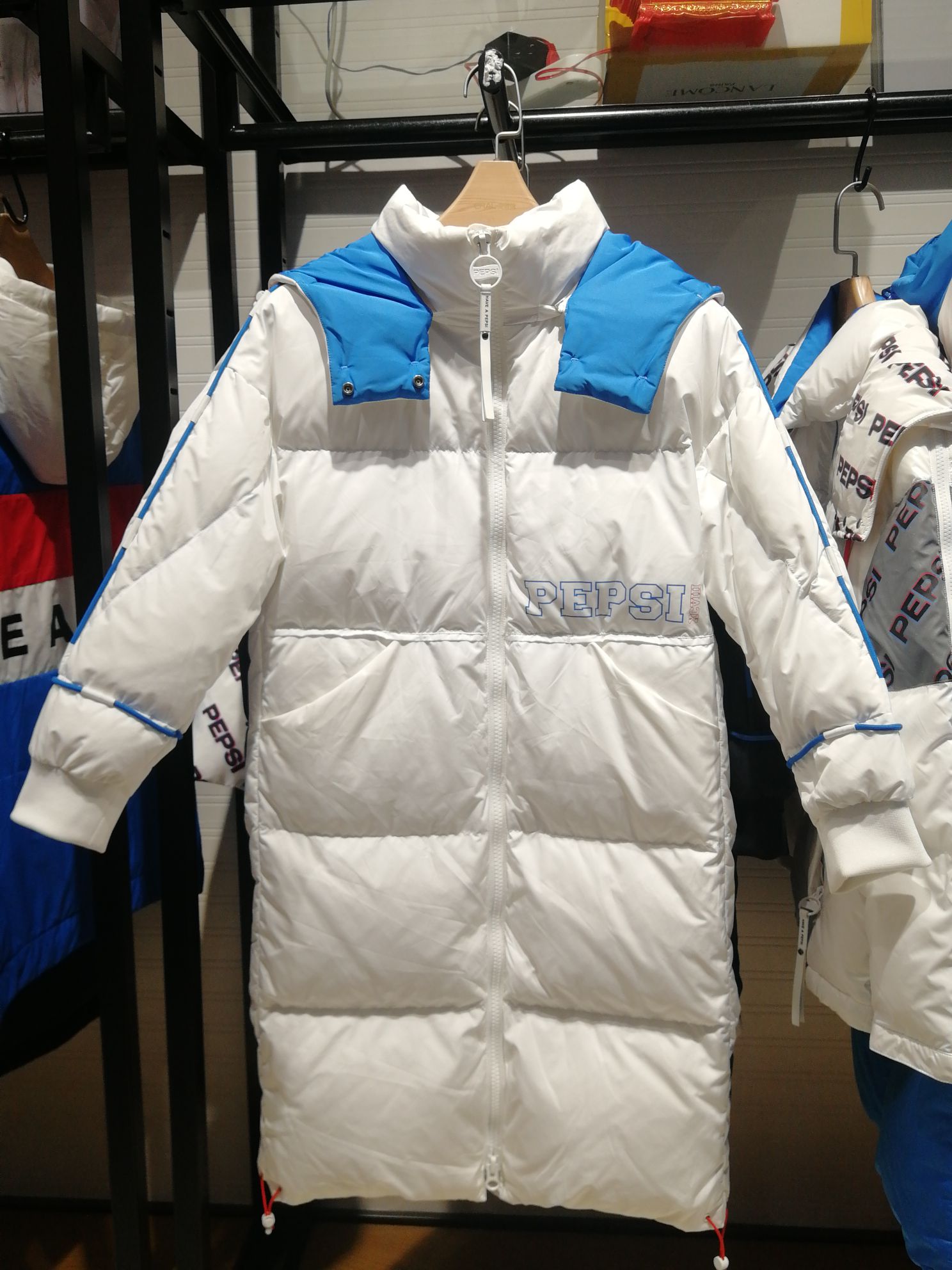 女款羽绒服 百事可乐联名款优惠券